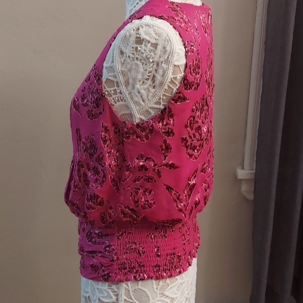 WHITE HOUSE BLACK MARKET Fuschia Sleeveless Faux Wrap Silk Floral Pullover Top S - Picture 5 of 12